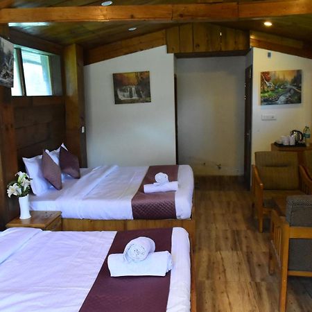 Hotel Jamla Inn Manāli Exteriör bild