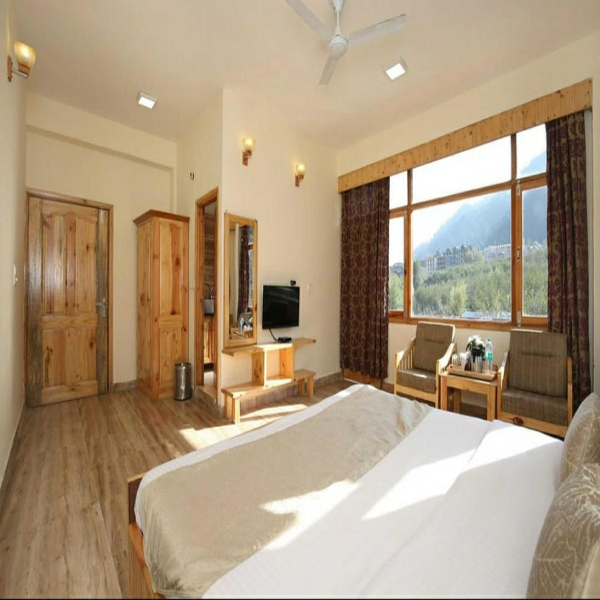Hotel Jamla Inn Manāli Exteriör bild