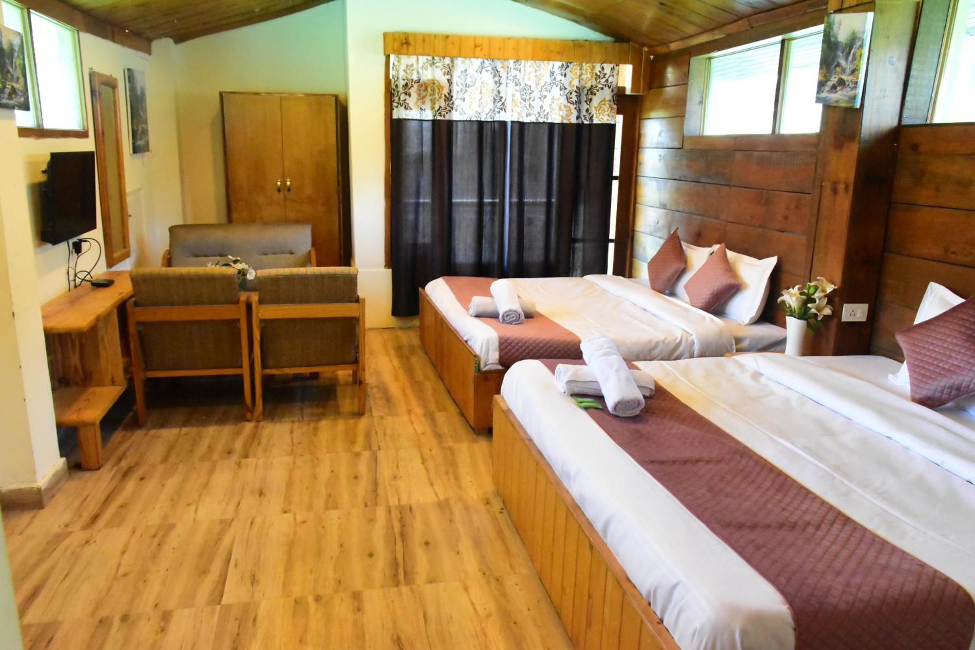 Hotel Jamla Inn Manāli Exteriör bild