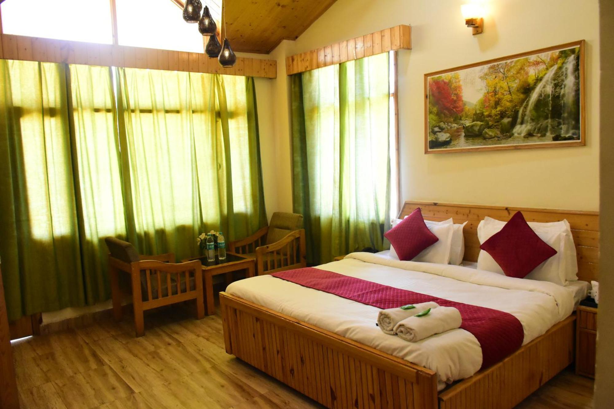 Hotel Jamla Inn Manāli Exteriör bild